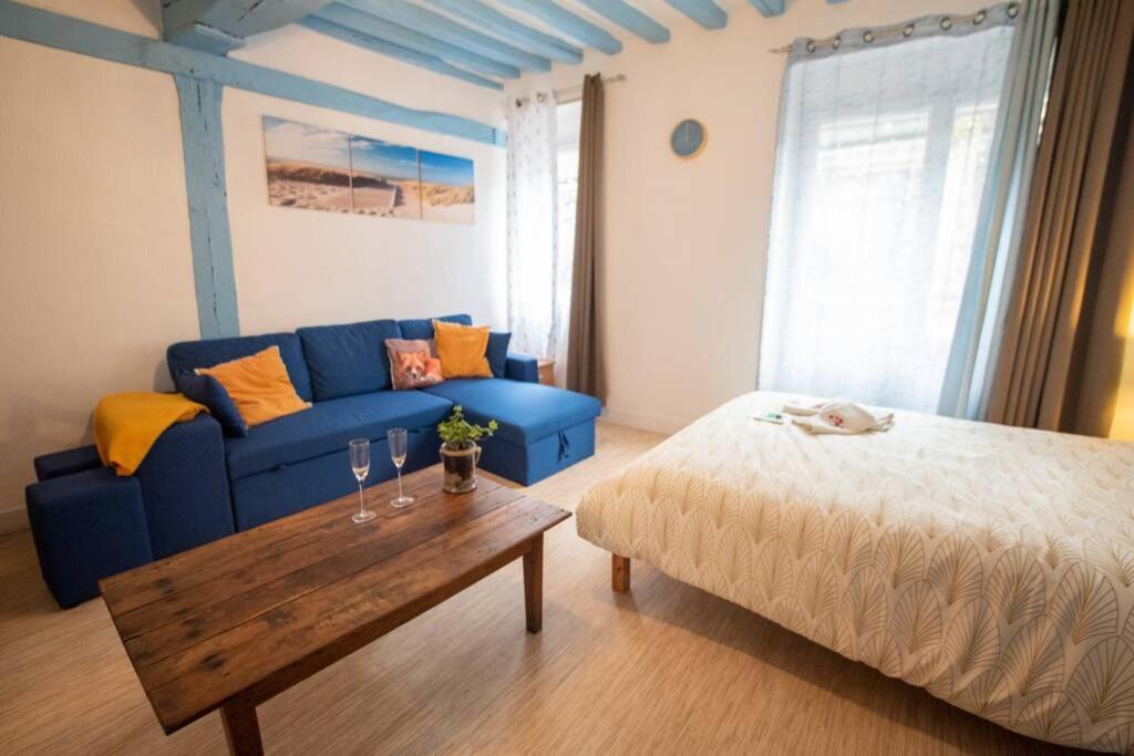 Blue Appartment With A Fireplace 디에프 외부 사진